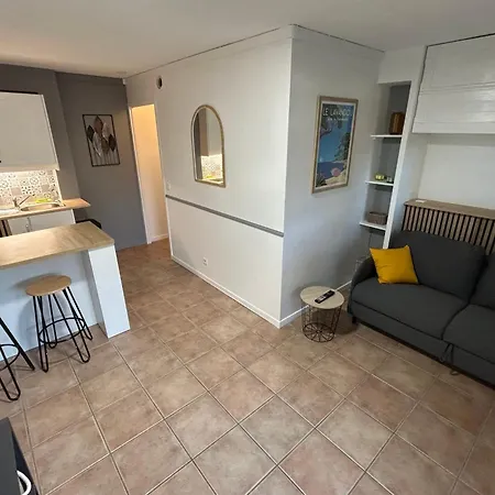 Appartement T2 With Sea View - Domaine De La Pinede - Heated Pool *