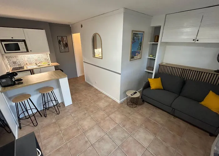 Apartman T2 With Sea View - Domaine De La Pinede - Heated Pool *