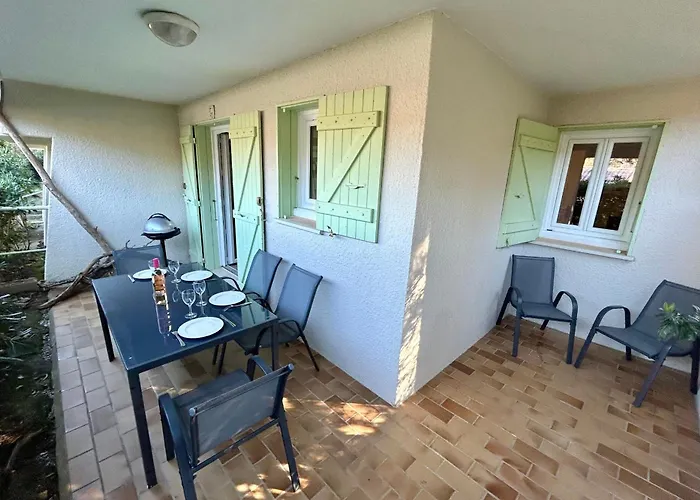 T2 With Sea View - Domaine De La Pinede - Heated Pool * Le Lavandou